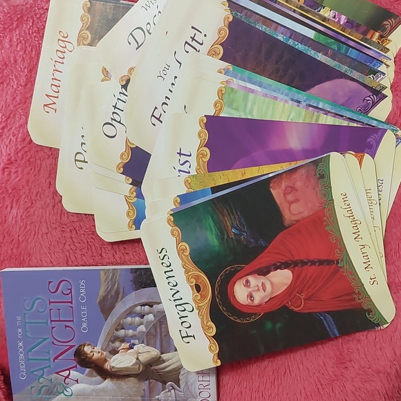 Saints & Angels Oracle Cards - Picture 3 of 4